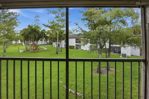 711 Forest Club Dr, Wellington, FL 33414 - Photo 21