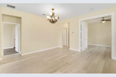 8292 NW Greenbank Circle, Port Saint Lucie, FL 34987 - Photo 5