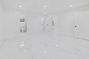 520 NW 43rd Ave, Plantation, FL 33317 - Photo 11