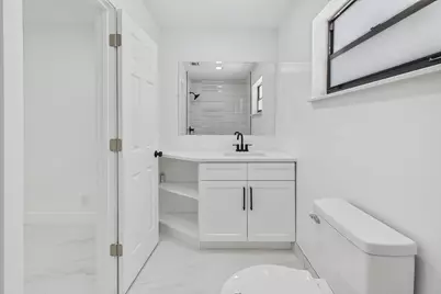 520 NW 43rd Avenue, Plantation, FL 33317 - Photo 5
