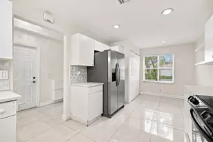 1590 Orion Ln, Weston, FL 33327 - Photo 3