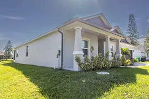 2149 SW Susset Ln, Port Saint Lucie, FL 34953 - Photo 3