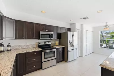 6616 Marissa Circle, Lake Worth, FL 33467 - Photo 5