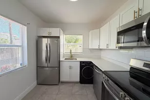 1010 Grant St, West Palm Beach, FL 33407 - Photo 9