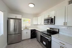 1010 Grant St, West Palm Beach, FL 33407 - Photo 7