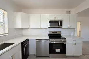 1010 Grant St, West Palm Beach, FL 33407 - Photo 5