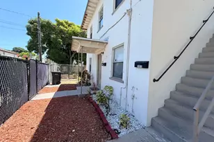 1010 Grant St, West Palm Beach, FL 33407 - Photo 3