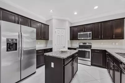 10306 Wellington Parc Drive, Wellington, FL 33449 - Photo 3