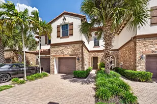 10306 Wellington Parc Dr, Wellington, FL 33449 - Photo 1