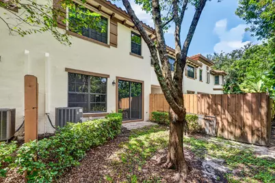 10306 Wellington Parc Drive, Wellington, FL 33449 - Photo 25