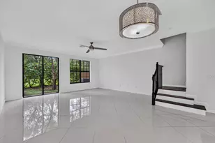 10306 Wellington Parc Dr, Wellington, FL 33449 - Photo 13