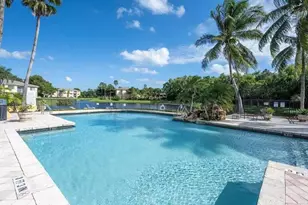 400 Crestwood Ct N, Royal Palm Beach, FL 33411 - Photo 23
