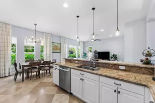 115 Via Poinciana Ln, Boca Raton, FL 33487 - Photo 13
