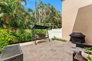 115 Via Poinciana Ln, Boca Raton, FL 33487 - Photo 33