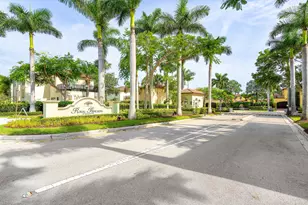 115 Via Poinciana Ln, Boca Raton, FL 33487 - Photo 43