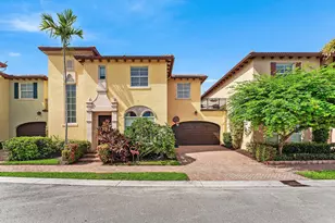 115 Via Poinciana Ln, Boca Raton, FL 33487 - Photo 1