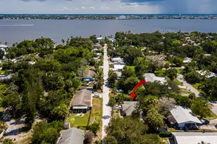 1076 NE Banyan Tree Dr, Jensen Beach, FL 34957 - Photo 23
