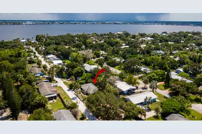1076 NE Banyan Tree Drive, Jensen Beach, FL 34957 - Photo 29