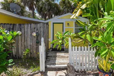 1076 NE Banyan Tree Drive, Jensen Beach, FL 34957 - Photo 17