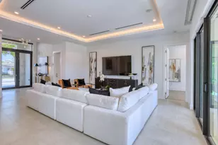 5950 NE 21st Cir, Fort Lauderdale, FL 33308 - Photo 9