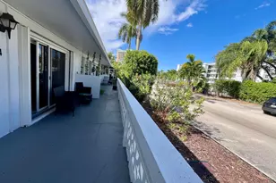 209 SE 6th St, Boynton Beach, FL 33435 - Photo 3
