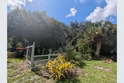 8835 104th Court, Vero Beach, FL 32967 - Photo 3