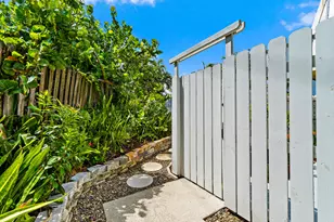 141 E Riverside Dr, Jupiter, FL 33469 - Photo 17