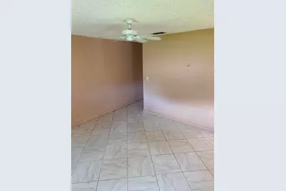 7250 NW 8th Court, Margate, FL 33063 - Photo 9