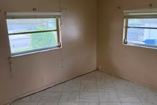 7250 NW 8th Ct, Margate, FL 33063 - Photo 3