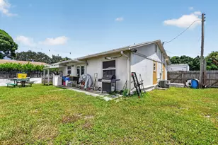 207/227 Ethelyn Dr, West Palm Beach, FL 33415 - Photo 33