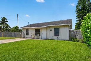 207/227 Ethelyn Dr, West Palm Beach, FL 33415 - Photo 1