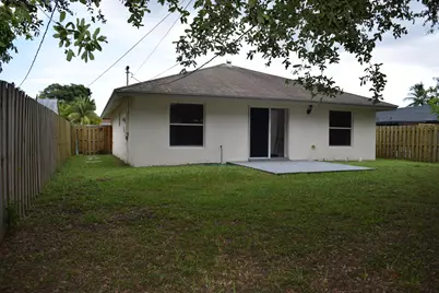 425 Perry Avenue, Greenacres, FL 33463 - Photo 11