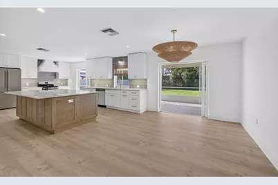 8816 SE Alabama Place, Hobe Sound, FL 33455 - Photo 23