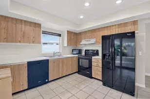 2802 SW 6th St, Delray Beach, FL 33445 - Photo 15