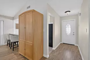 2802 SW 6th St, Delray Beach, FL 33445 - Photo 7