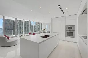 300 Biscayne Blvd Way, Miami, FL 33131 - Photo 11