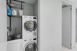 300 Biscayne Blvd Way, Miami, FL 33131 - Photo 27