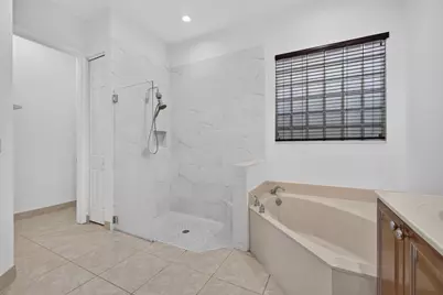 206 Isle Verde Way, Palm Beach Gardens, FL 33418 - Photo 27