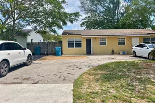 243 SE 25th Ave, Boynton Beach, FL 33435 - Photo 1