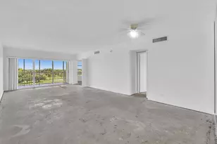 2950 N Palm Aire Dr, Pompano Beach, FL 33069 - Photo 11
