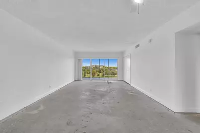 2950 N Palm Aire Drive #607, Pompano Beach, FL 33069 - Photo 13