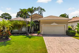 5423 Place Lake Dr, Fort Pierce, FL 34951 - Photo 3