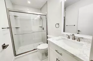 30 Pelican Pointe Dr, Delray Beach, FL 33483 - Photo 17