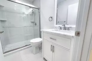 30 Pelican Pointe Dr, Delray Beach, FL 33483 - Photo 15