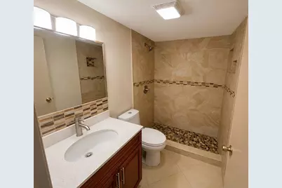 3100 Springdale Boulevard #apto, Palm Springs, FL 33461 - Photo 11
