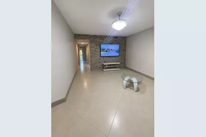 3100 Springdale Boulevard #apto, Palm Springs, FL 33461 - Photo 3