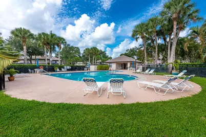38 Essex Court #Unit d, Royal Palm Beach, FL 33411 - Photo 15