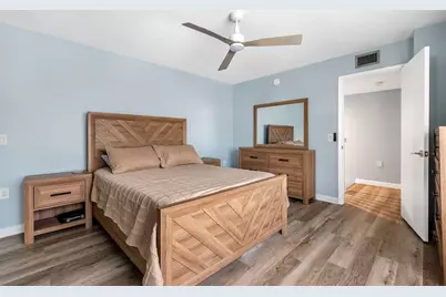 38 Essex Court #Unit d, Royal Palm Beach, FL 33411 - Photo 11