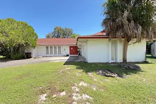 8432 Waterway Dr, Lake Clarke Shores, FL 33406 - Photo 5
