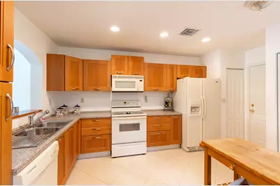 12764 Westhampton Circle, Wellington, FL 33414 - Photo 3
